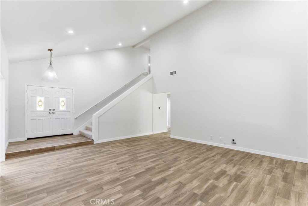 5415 E Willowick Cir - Photo 5 of 33