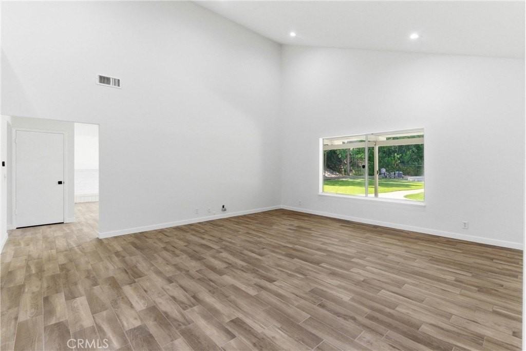 5415 E Willowick Cir - Photo 6 of 33