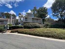 featured image of 8 Valley Vw