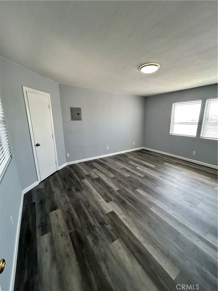 6517 Avalon Blvd #4 - Photo 3 of 10