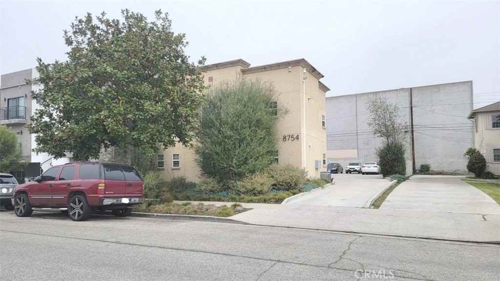 8754 Reading Ave #3