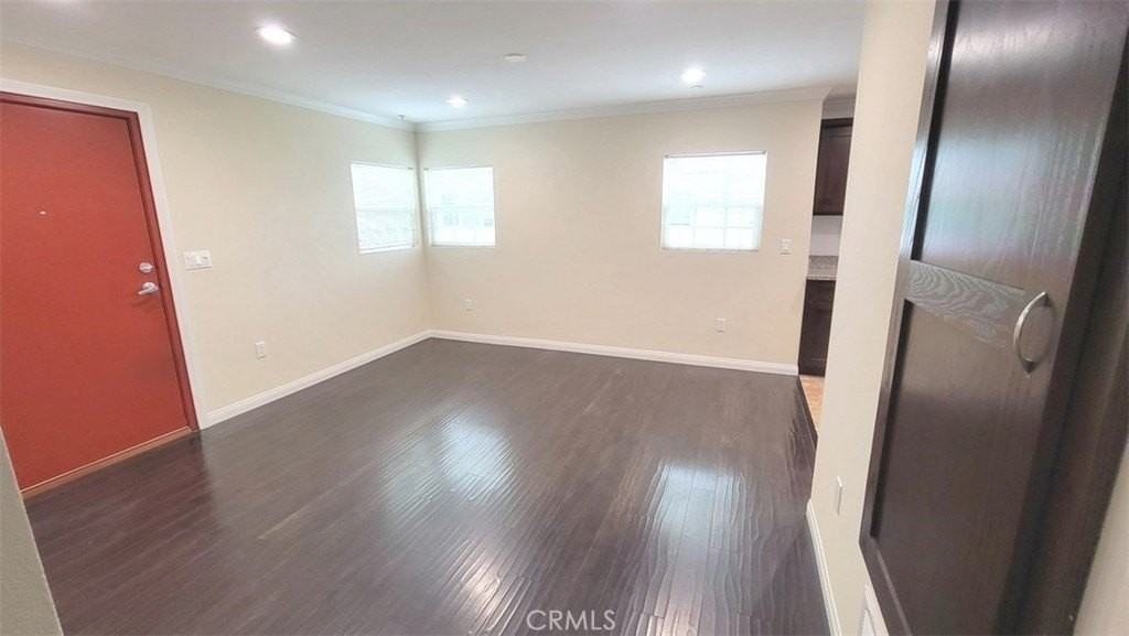8754 Reading Ave #3 - Photo 4 of 17