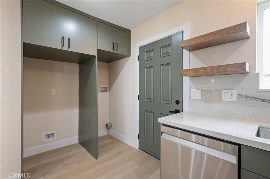 745 W 106th St - Photo 6 of 16