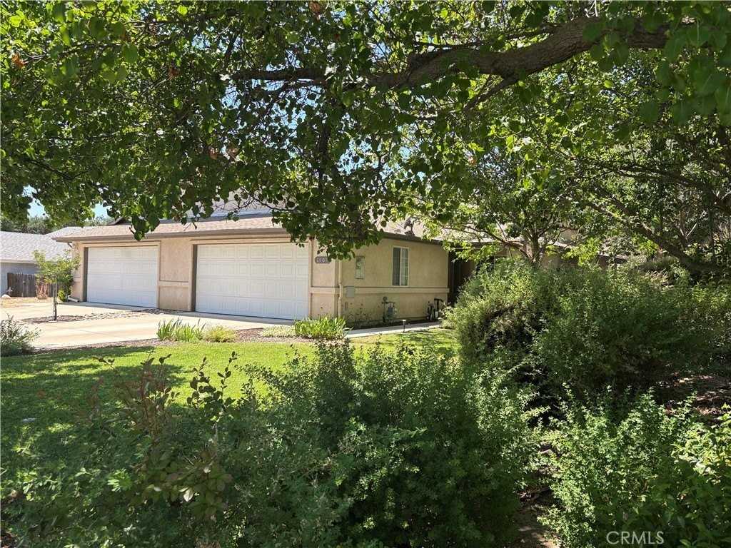 1509 Trinty Ct - Photo 3 of 33