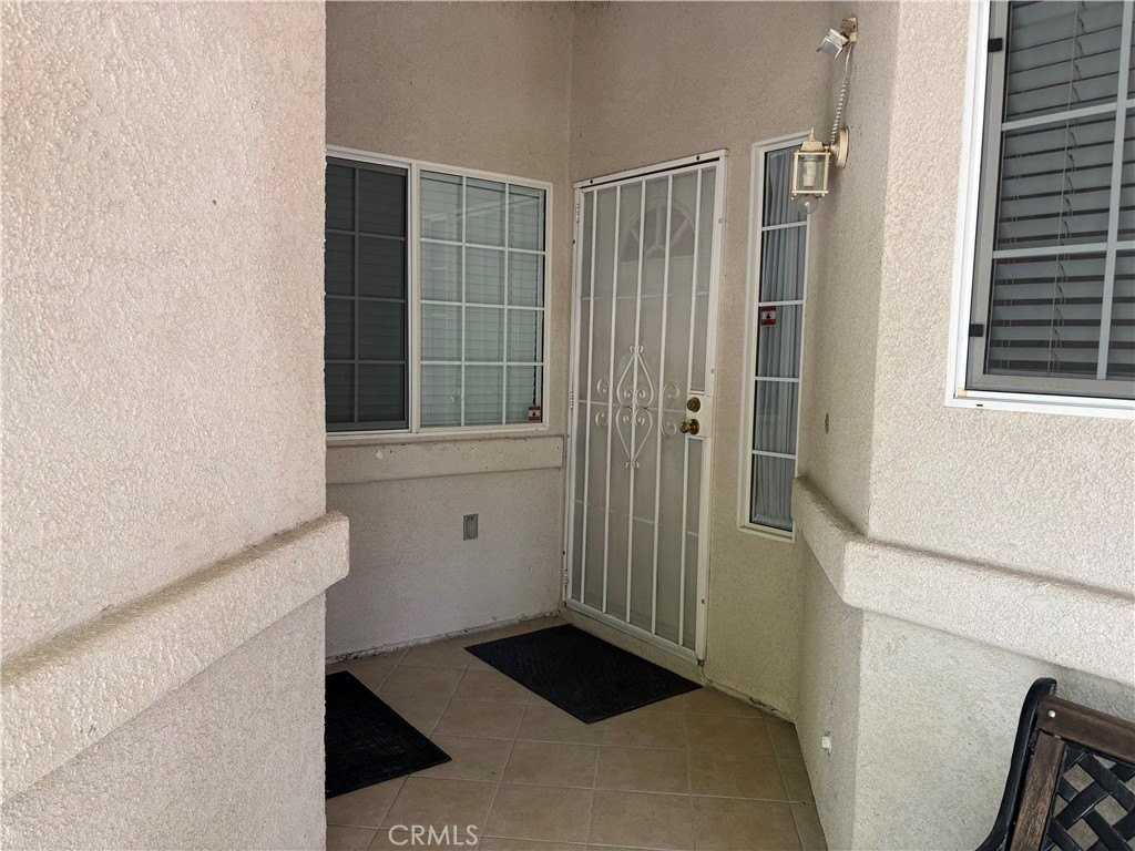 1509 Trinty Ct - Photo 5 of 33