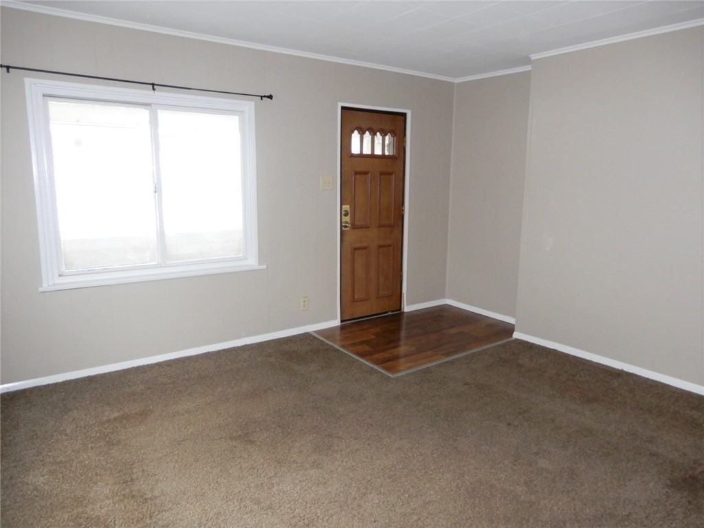 395 1st St - Photo 3 of 18