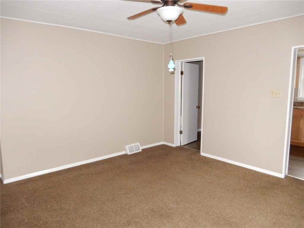 395 1st St - Photo 6 of 18