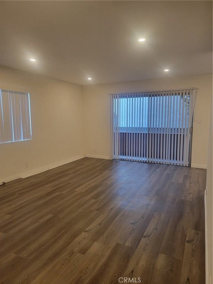 627 Geneva St #2 - Photo 7 of 25