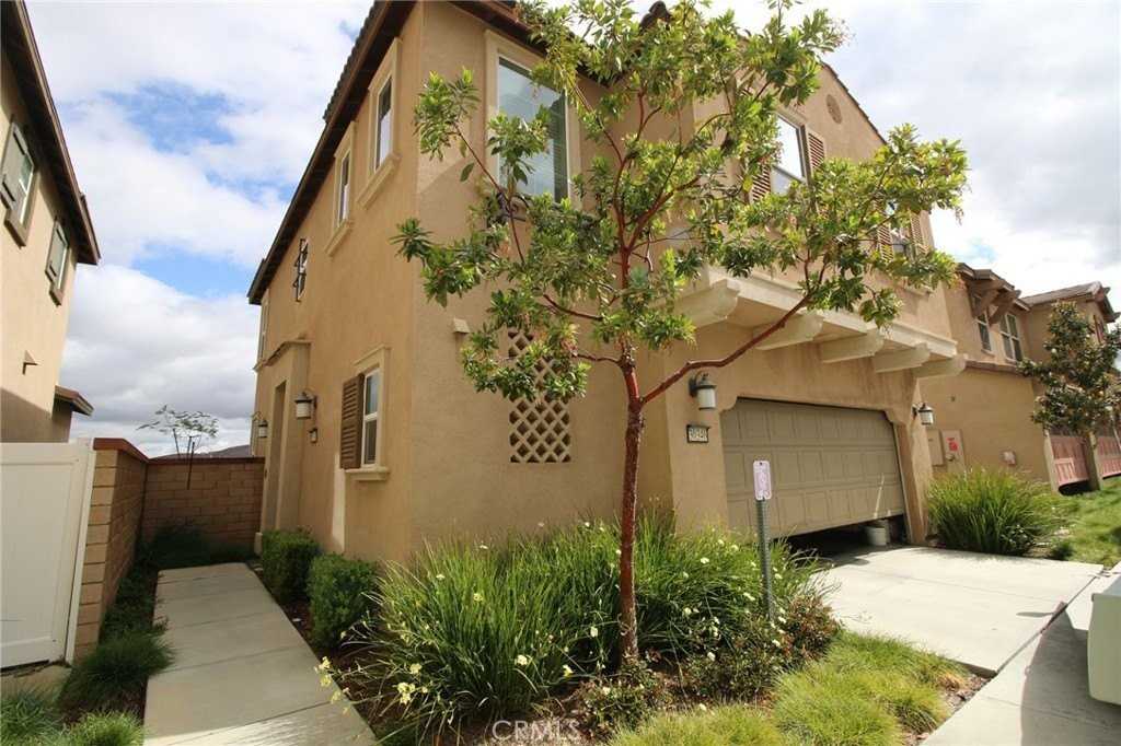 30346 Village Knoll Dr