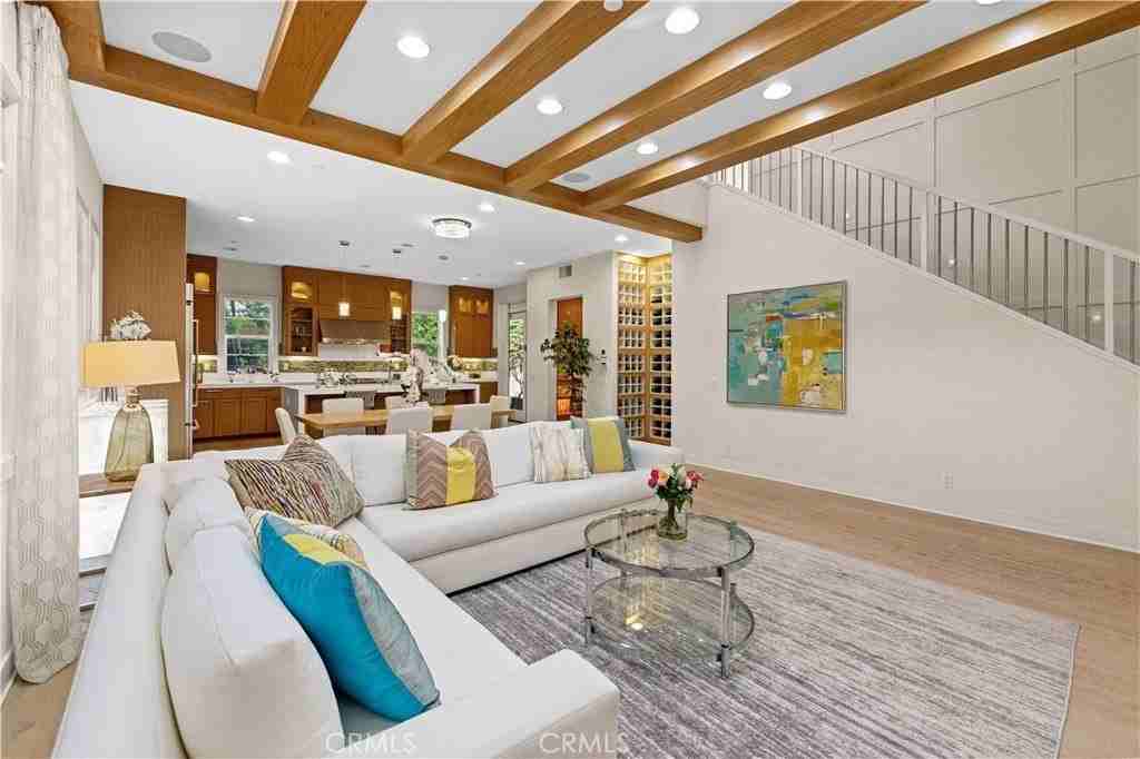 158 Pinnacle Dr - Photo 5 of 50