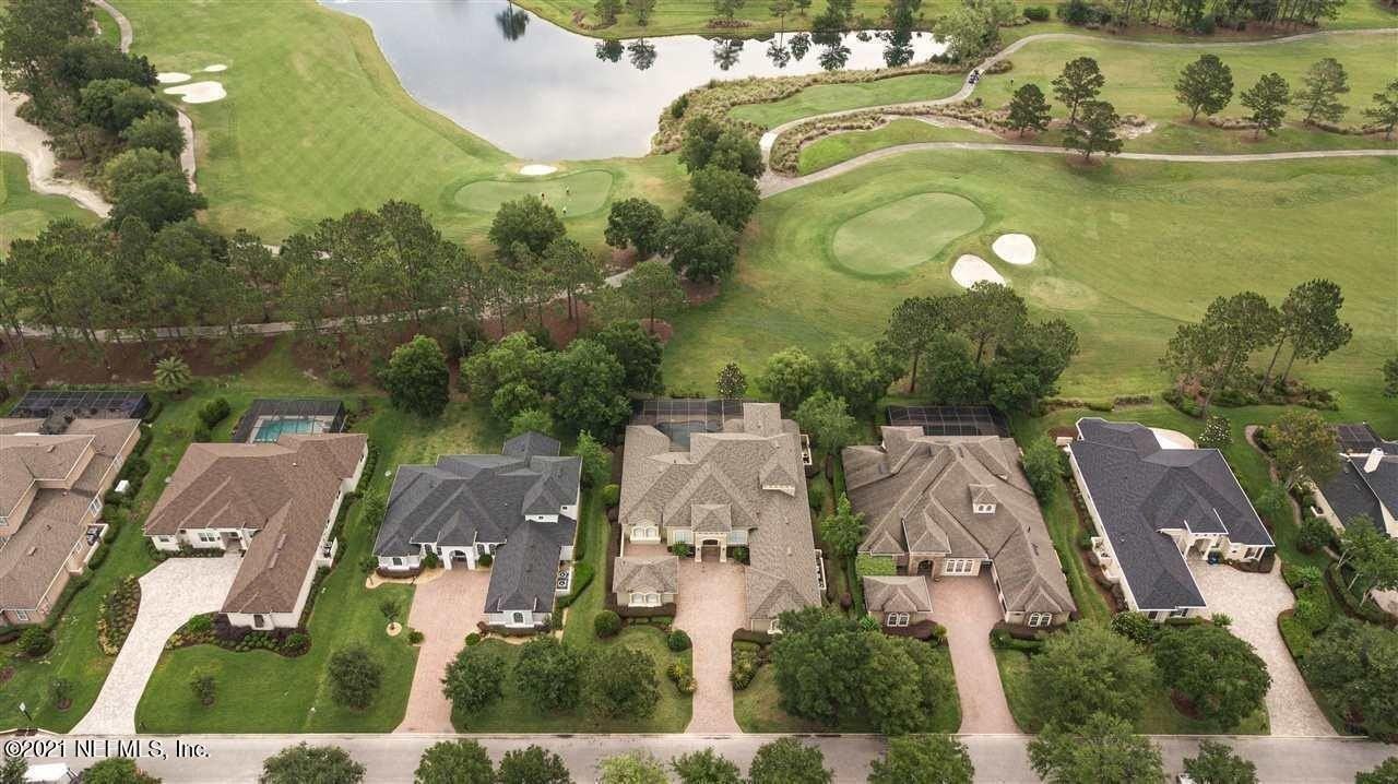 2456 Den St - Photo 4 of 20