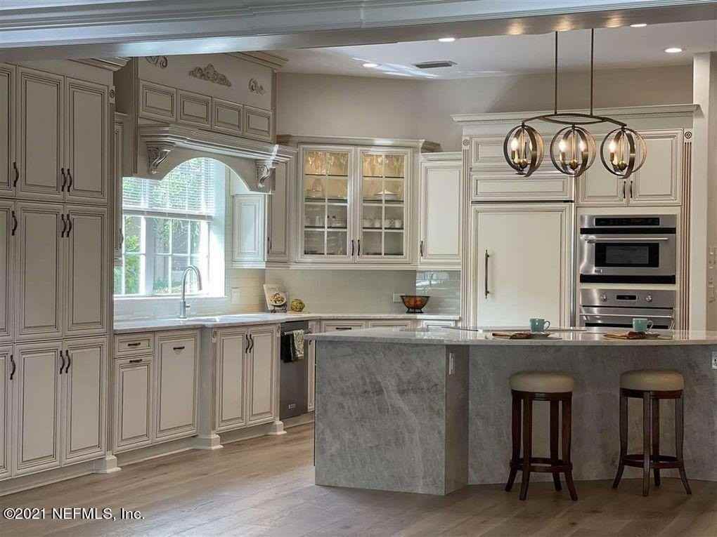 2456 Den St - Photo 5 of 20