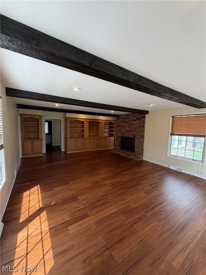 30800 Gates Mills Blvd - Photo 5 of 38