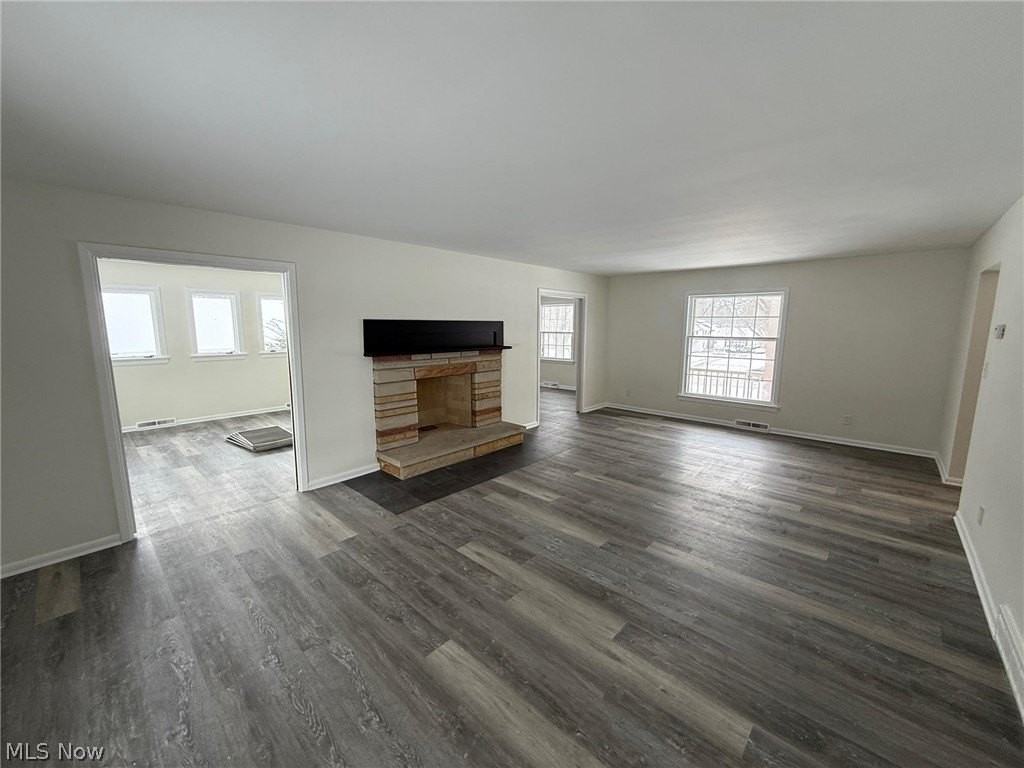 22350 S Woodland Rd - Photo 6 of 33