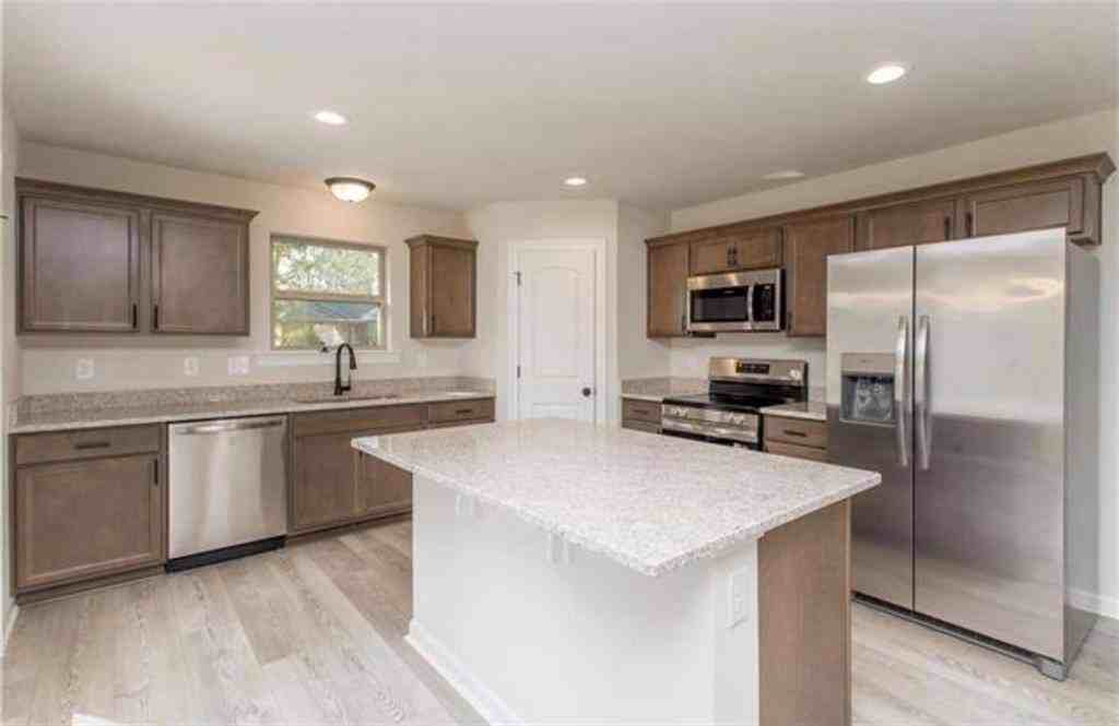 24125 John Mckinney Rd - Photo 5 of 10