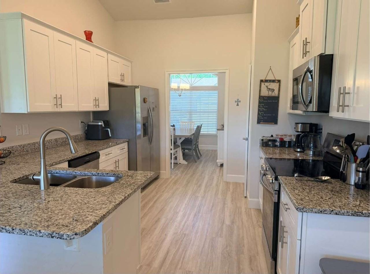 297 Sw Silver Palm Dr - Photo 3 of 28