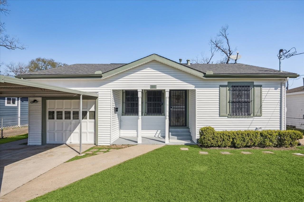 1115 Post St