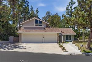 featured image of 5415 E Willowick Cir