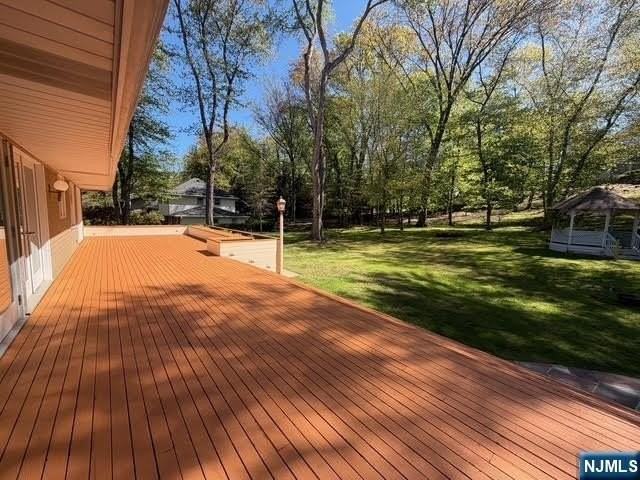 363 Valley Rd - Photo 3 of 31