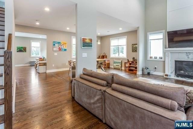 274 Brookside Ave - Photo 2 of 23