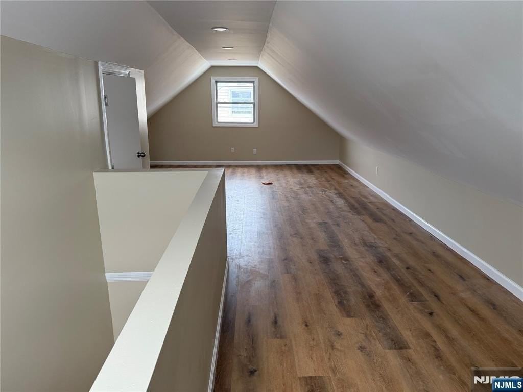 595 Elm Ave - Photo 6 of 8