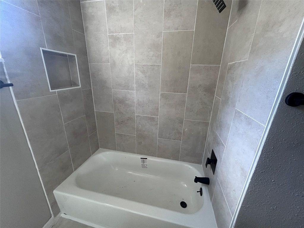 5734 Grant Ave - Photo 6 of 6