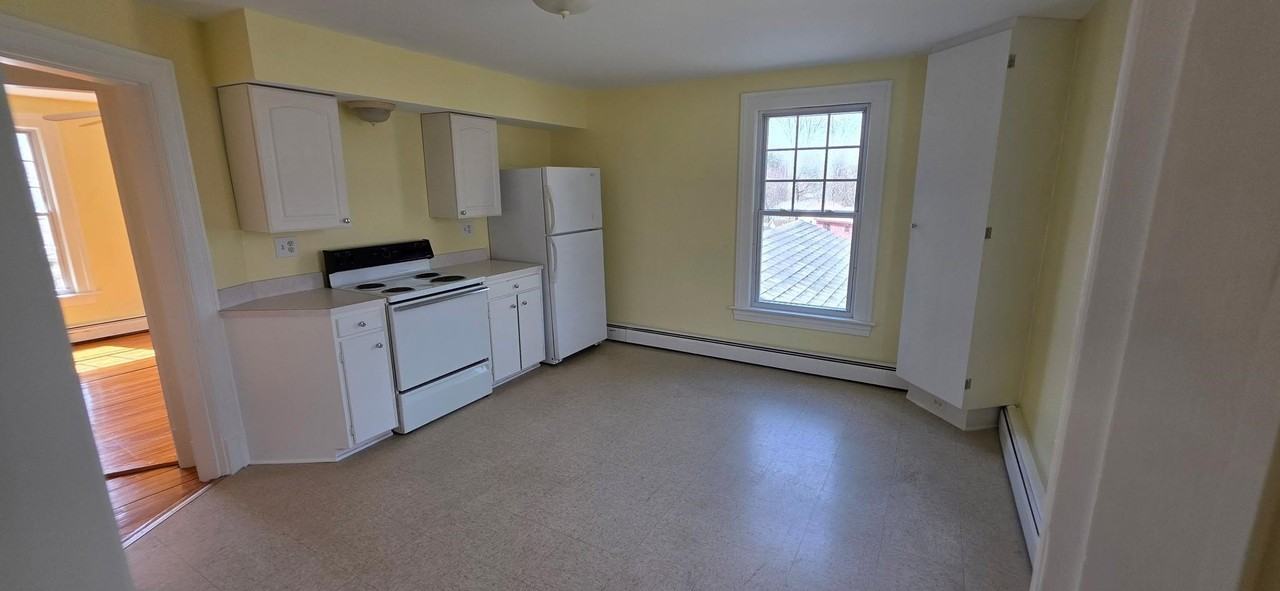 33 S Main St #5 - Photo 6 of 10