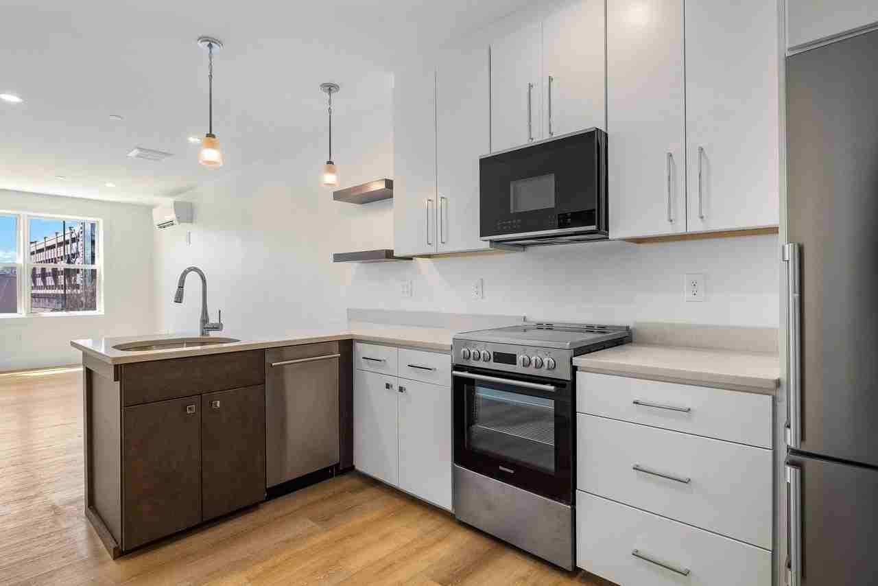 238 Deer St #205 - Photo 3 of 21