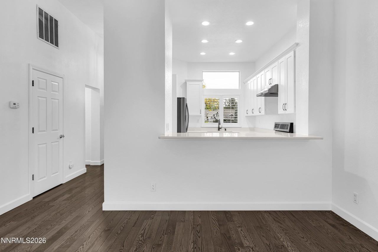 3274 Alum Creek Ct - Photo 6 of 21