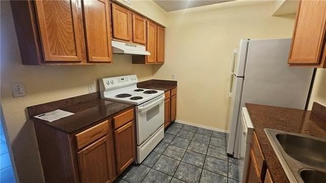 312 W Esplanade Ave - Photo 4 of 18