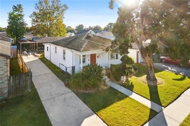 3228 44th St - Photo 2 of 18