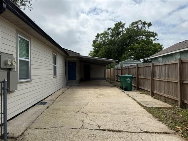 626 Terrace St - Photo 2 of 14