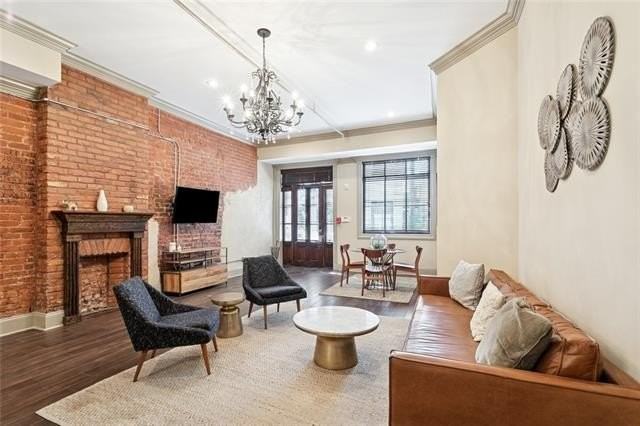 433 Gravier St Unit 1 - Photo 2 of 21