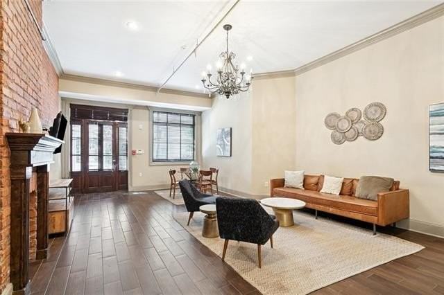 433 Gravier St Unit 1 - Photo 3 of 21
