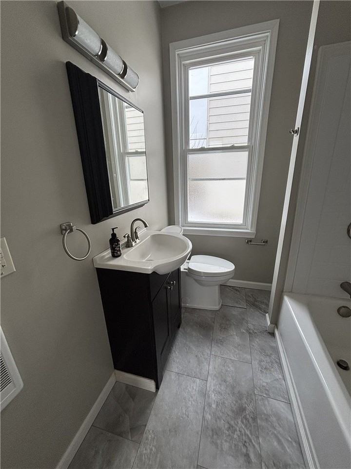 605 E 9th Ave - Photo 2 of 7