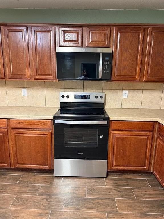 13042 Barbarosa Dr - Photo 4 of 29