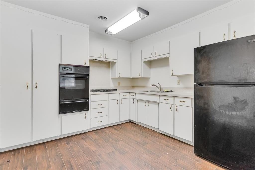 4716 Fawn Dr - Photo 3 of 17