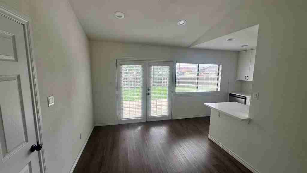 500 Scarlet Oak Dr - Photo 7 of 27