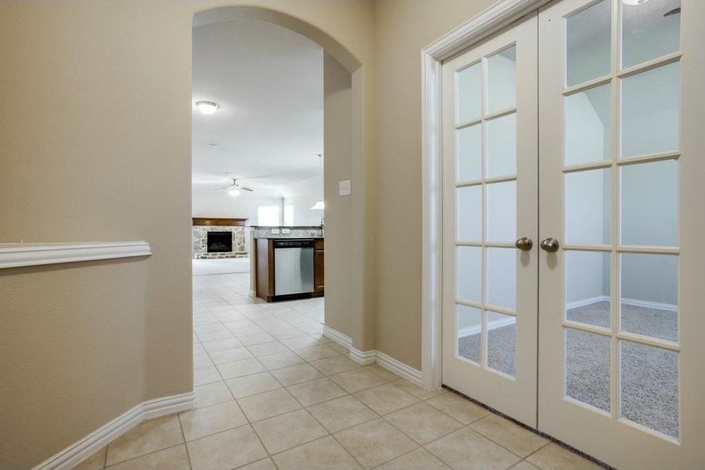 1120 Villa Paloma Blvd - Photo 3 of 24