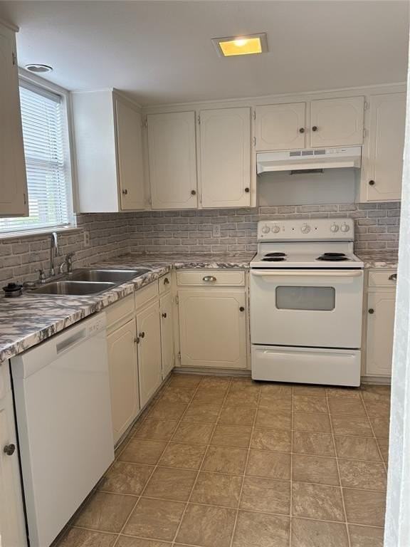 5357 Wonder Dr - Photo 2 of 13