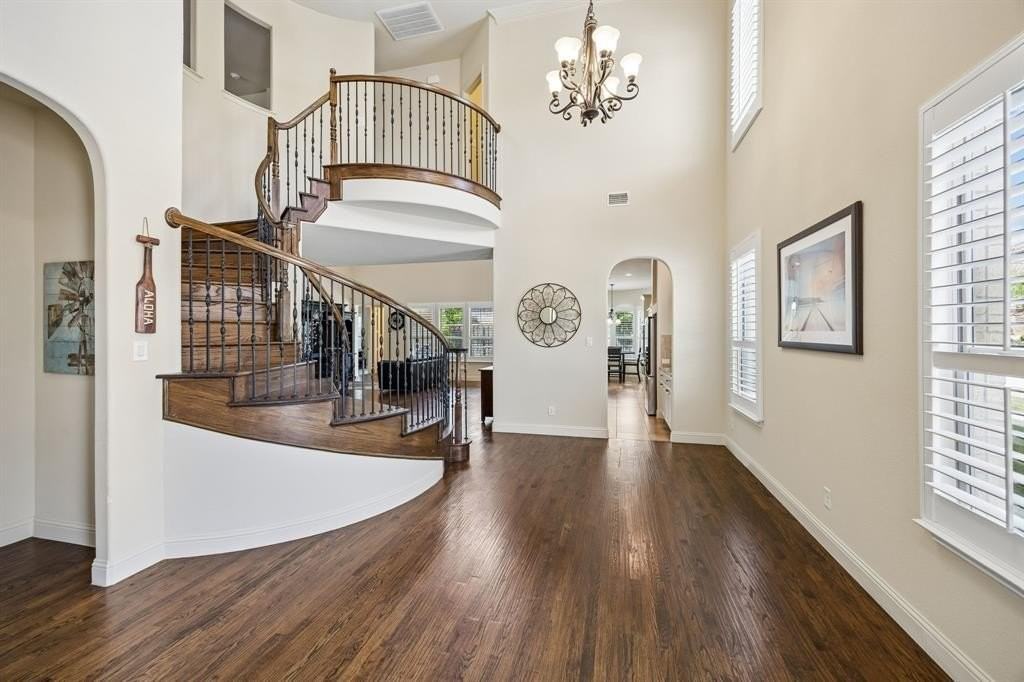 1737 Adalina Dr - Photo 4 of 40