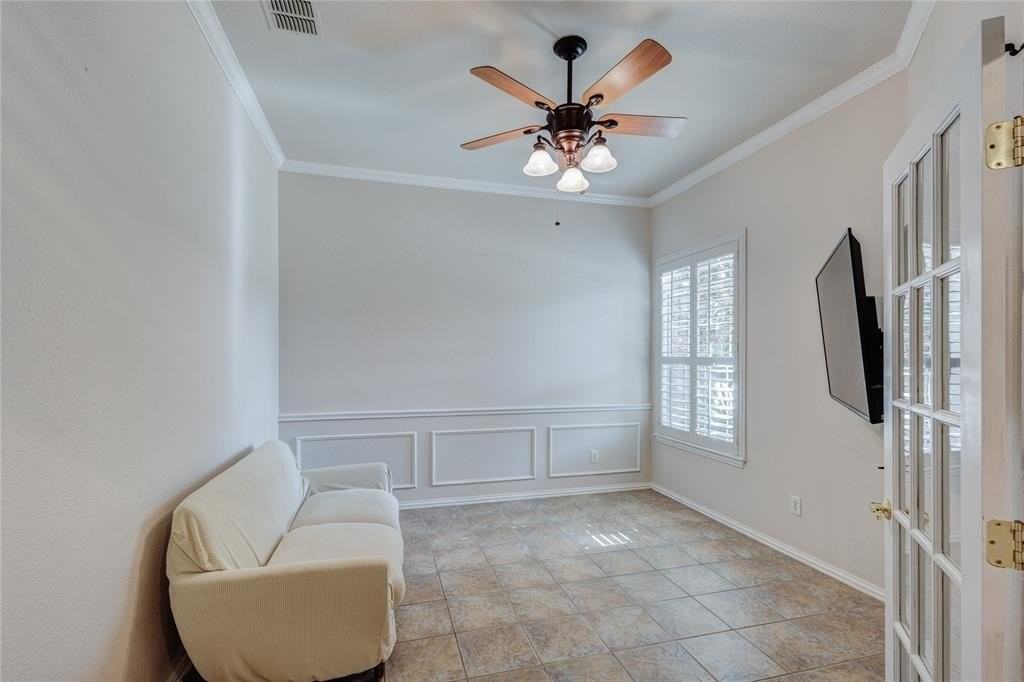 2258 Fox Ridge Trl - Photo 4 of 19