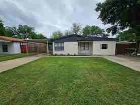 2402 Housley Dr - Photo 1 of 1