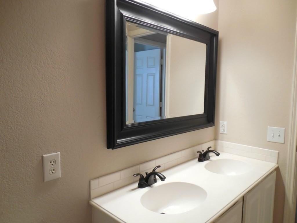 2709 Dunbar Dr - Photo 3 of 14