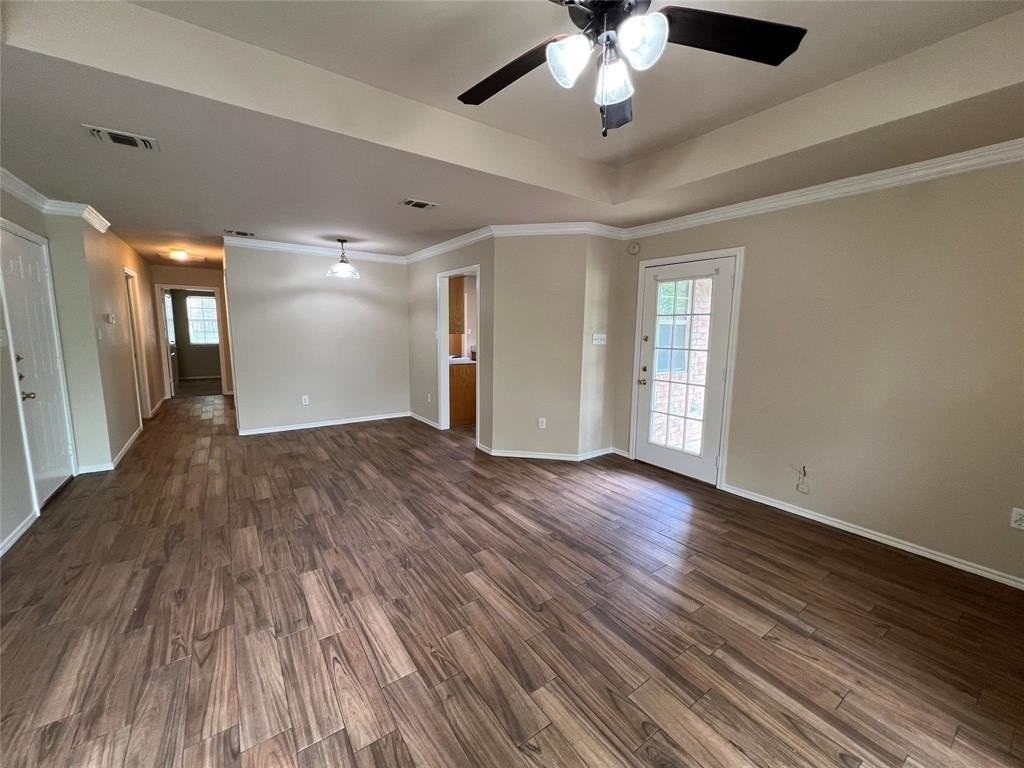 1809 Park Pl - Photo 3 of 15