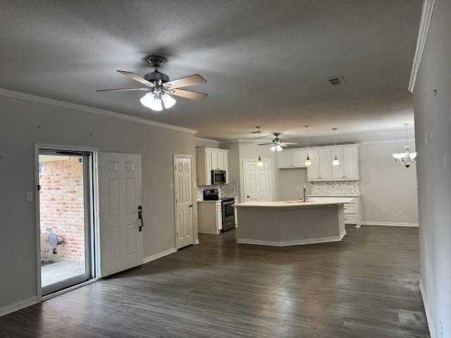 106 Royal Crest Ct - Photo 7 of 28