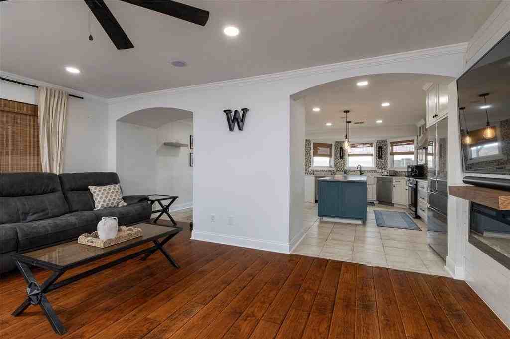 4116 Fossile Butte Dr - Photo 4 of 23