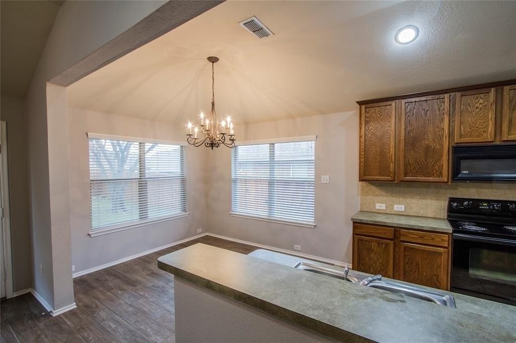 8960 Riscky Trl - Photo 6 of 21