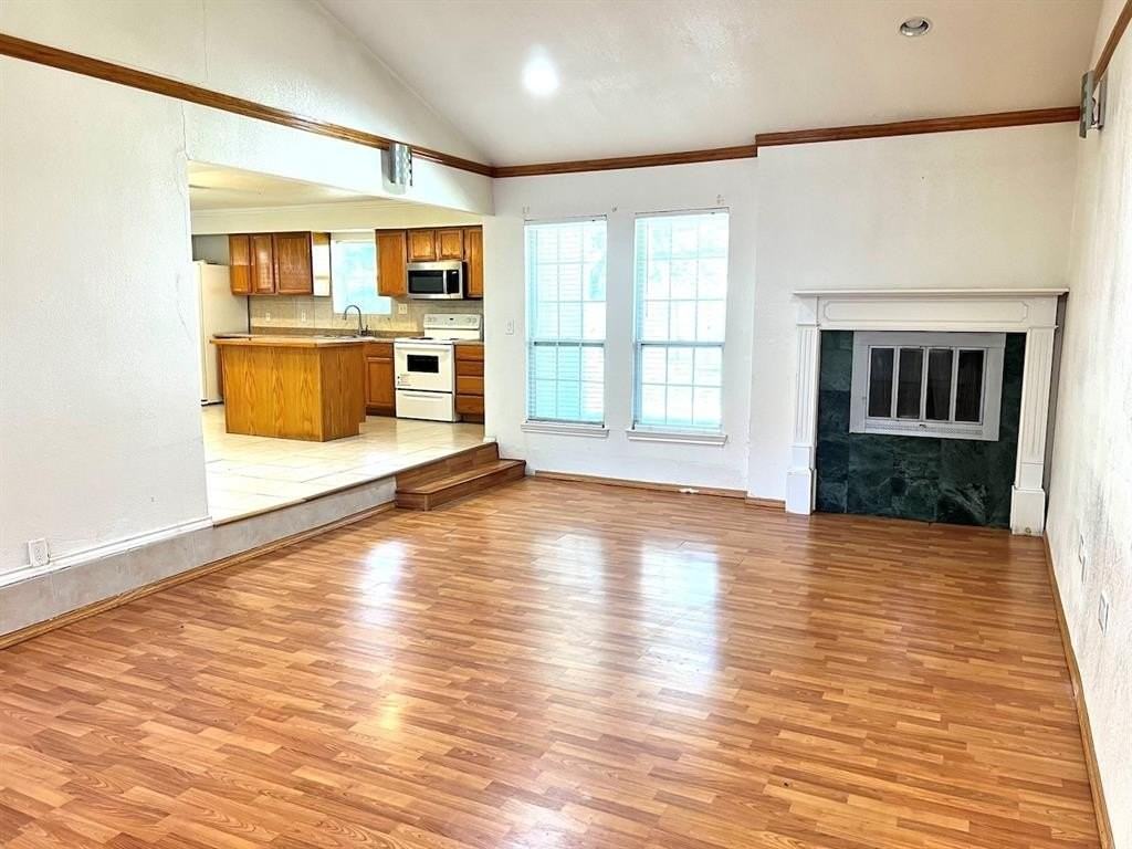 6704 Spoonwood Ln - Photo 4 of 17