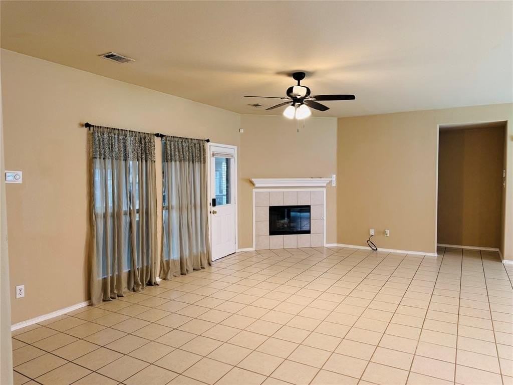 11956 Kingsville Dr - Photo 4 of 20